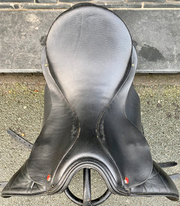 17 1/2” MW Albion SL Dressage Saddle - Black
