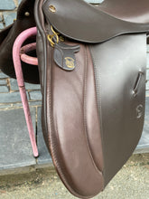 Load image into Gallery viewer, 17 1/2” MW Symmonds Richmond GP Saddle - Brown