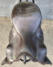 Load image into Gallery viewer, 17” MW Ideal VSD Saddle - Brown
