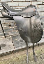 Load image into Gallery viewer, 17 1/2” MW Albion SL Dressage Saddle - Black