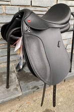 Load image into Gallery viewer, 15 1/2” Changeable Gullet John Whitaker Pony Dressage Saddle - Black