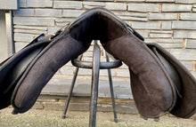 Load image into Gallery viewer, 15” XW Synthetic Pony GP Saddle - Black - Extra Wide