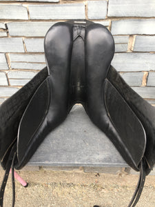 17 1/2” MW Barnsby Dressage Saddle - Black