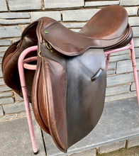 Load image into Gallery viewer, 17 1/2” Medium (Generous) Ideal Event Saddle - Brown